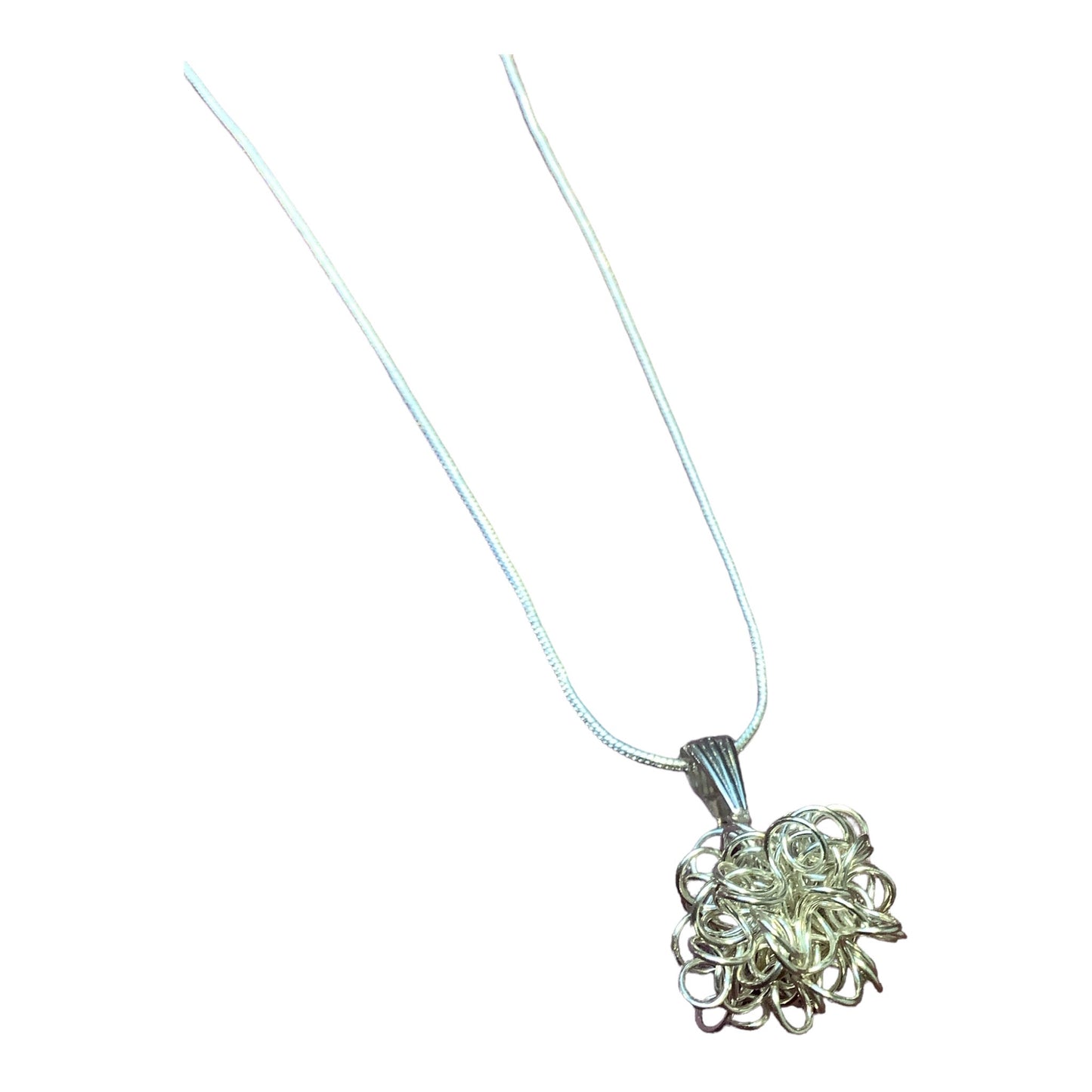 Tangled small drop necklace