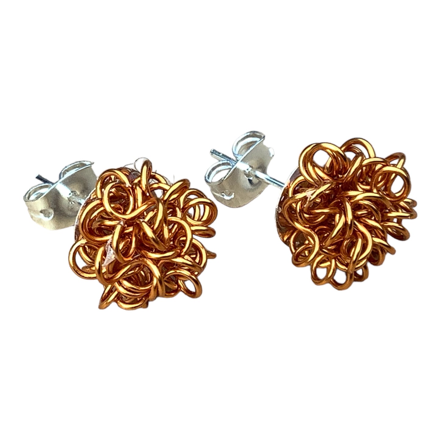 Tangled Studs