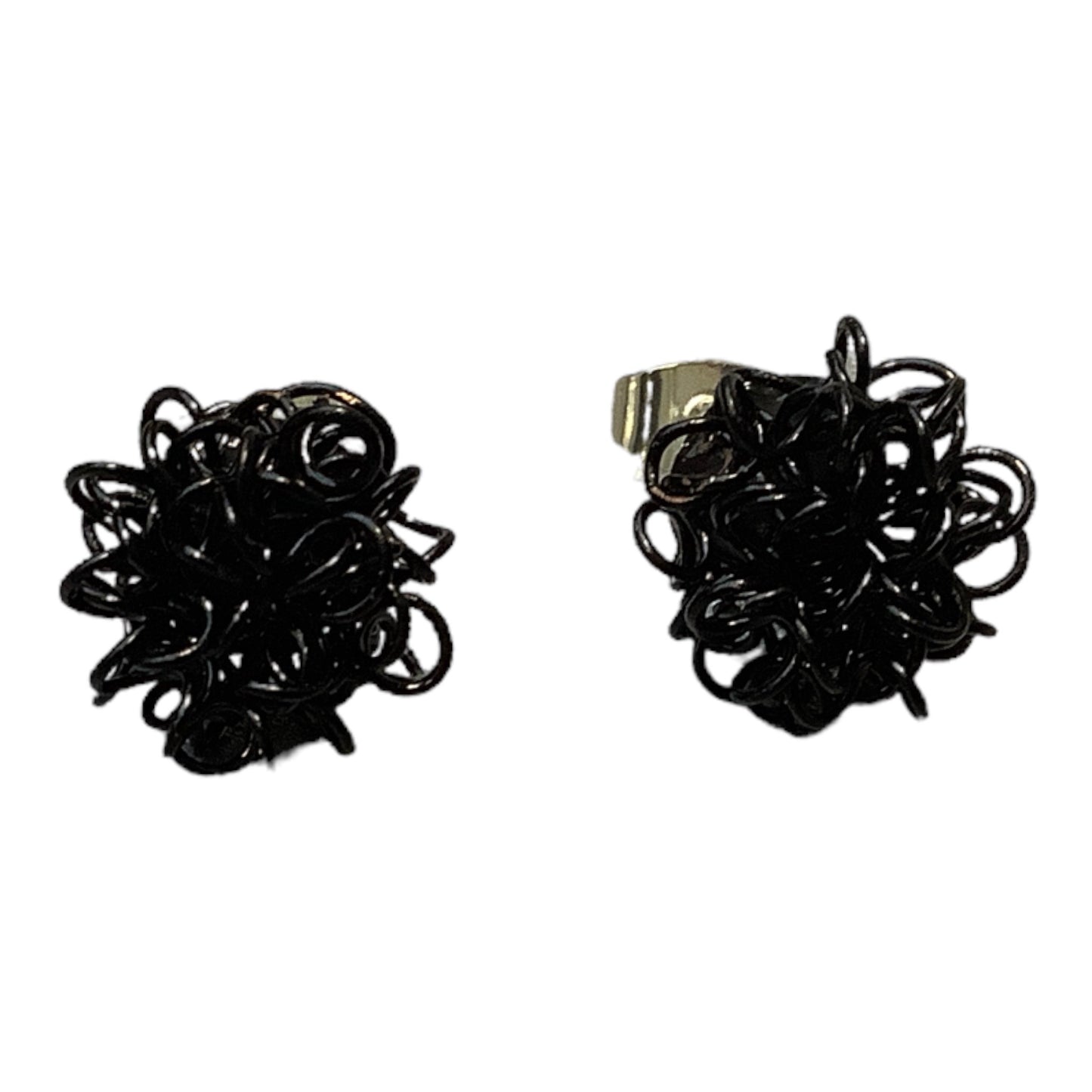 Tangled Studs